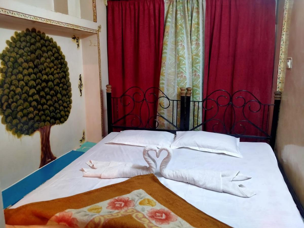 Golden Dreams Guest House Jodhpur  Dış mekan fotoğraf